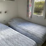 شاليه Belle Location Face A L'etang Landouzy-la-Cour