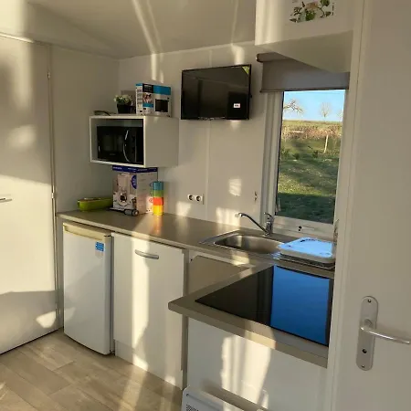 Chalet Belle Location Face A L'etang Landouzy-la-Cour