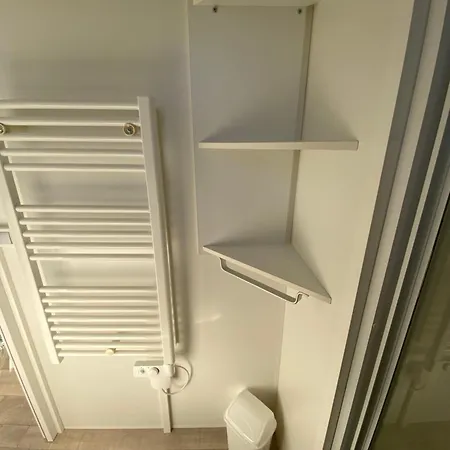 Belle Location Face A L'etang *